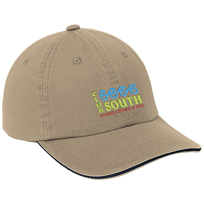 Sandwich Cap with Striped Closure